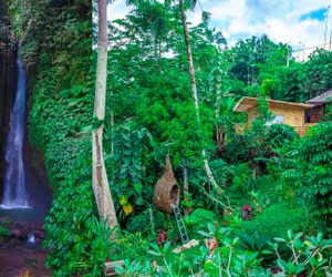 New! Beautiful stay at the Waterfall Village Bali! Pajangan Indonesia