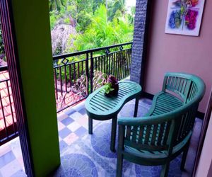 2BR w/Aircon,hotwater, wifi, 2level house balcony Sukawati Indonesia