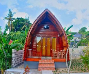 Charming and Delightful #4 ( Crystal Beach Area ) Nusa Penida Indonesia