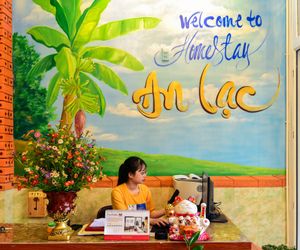 An Lac Homestay Phong Gia dinh Co Ban cong Qui Nhon Vietnam