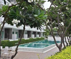 The Sea Condomenium 267/50 Ban Hmai Thailand