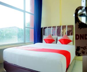 OYO 1192 Lotus Inn Pakanbaru Indonesia