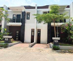 Group 20 pax Near walk to NagoyaHill, 6 BedRooms Batam Indonesia