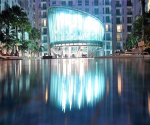 Hou Ke Pattaya You You Zhi Yu CCR Swimming Chanthaburi City Thailand