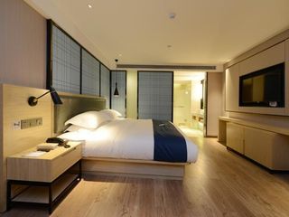 Фото отеля Echarm Hotel Guiyang Xiaohe Binfen Square