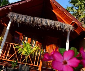 Cabana with Extra Large Bed Trincomalee Sri Lanka