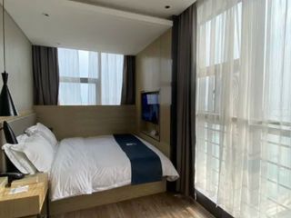 Фото отеля Echarm Hotel Nanchong Taihe Center Jiangjing Park