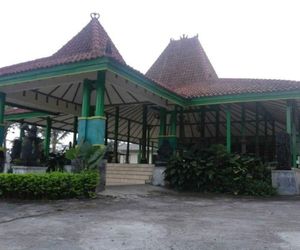 Putri Duyung Guest House Solo Indonesia