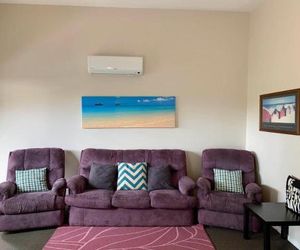 2 Bed Rooms Granny Flat - Complete Privacy Buddina Australia