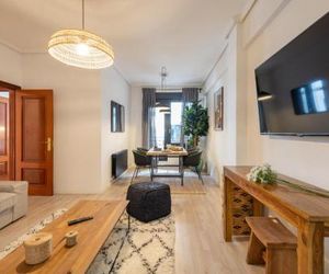 Céntrico apartamento junto a casco viejo by SAH Bilbao Spain