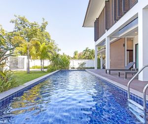 Cloud Nine Modern Villa 4BR Sleeps 8 w/Pool&Garden Hang Dong Thailand