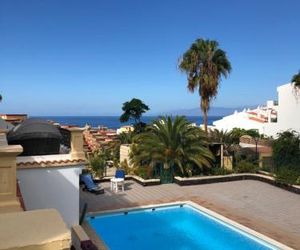 Cosy vibes with pool and ocean view Fanabe Spain