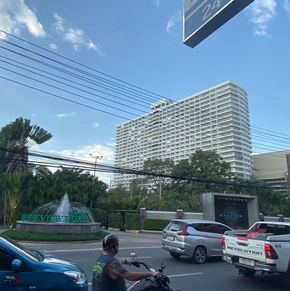 NearBy Hotel