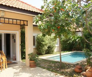 Comfortable 3 bed room Villa with private pool Ban Bang Sare Thailand