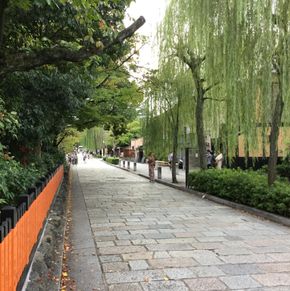 NearBy Hotel