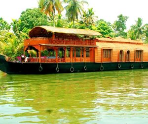 Indraprastham Houseboats Shertalla India