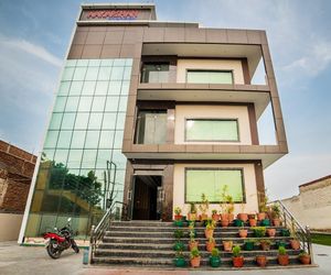 Hotel Aakarshan Paradise Mathura India