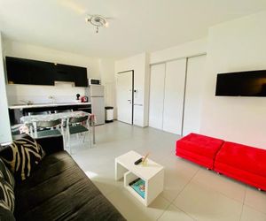 Studio tout confort en centre ville Propriano France
