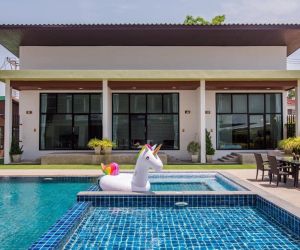Goodtimes Pool Villa 2(Walk To Beach) Thong Pha Phum Thailand