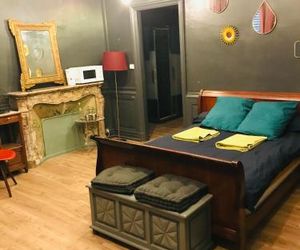 Chambre privée totalement indépendante au cœur de la ville Carpentras France