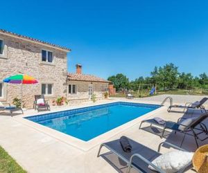 Beautiful home in Visnjan w/ Outdoor swimming pool, Outdoor swimming pool and 3 Bedrooms Visnjan Croatia