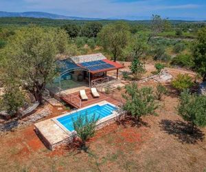 Holiday Home Mario Stari Grad Croatia