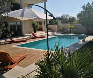 Sun gardens luxury apartment with xxl pool Solin Croatia