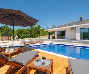 Beautiful home in Glavina Gornja w/ Outdoor swimming pool, WiFi and 3 Bedrooms Glavina Gornja Croatia