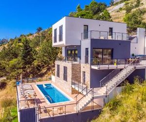 Villa Mia with private pool, Whirlpool, gym, sauna, seaviews Lokva Rogoznica Croatia