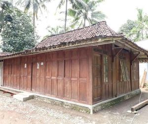 Homestay Mbah Parni Kejayan Indonesia