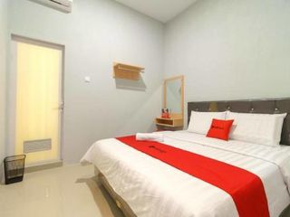 Hotel pic RedDoorz @ Helvetia Medan 2