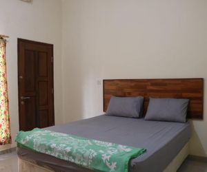 OYO 3105 Rifaraz Syariah Hotel Probolinggo Indonesia