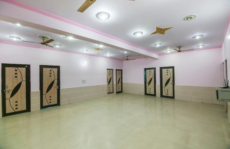 OYO 69465 Maa Laxmi Garden Guesthouse