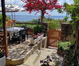 House 2-4 sleeps, few steps to the beach Dorgali Italy