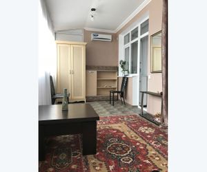 2-комнатная квартира  с дизайнерским ремонтом 72м2 по ул. Интернациональной Yevpatoriya Autonomous Republic of Crimea