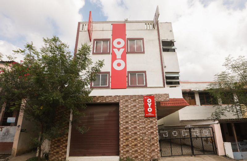 OYO 65828 Pondy Guest House