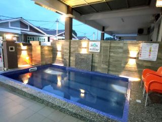 Hotel pic Дом в Малакка Тенга — 130 кв. м., спальни: 4, собственных ванных: 2