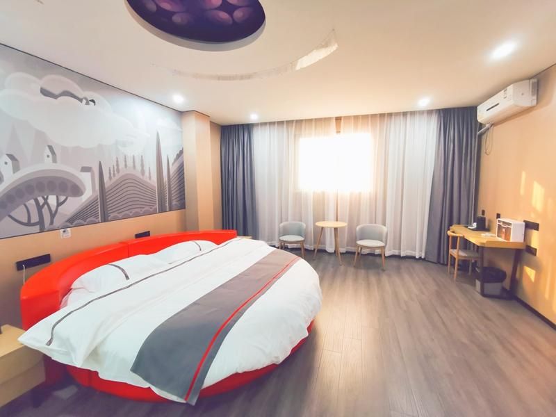 Hotel Photo 8