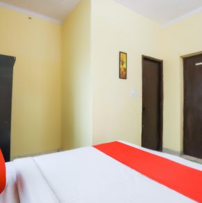 NearBy Hotel