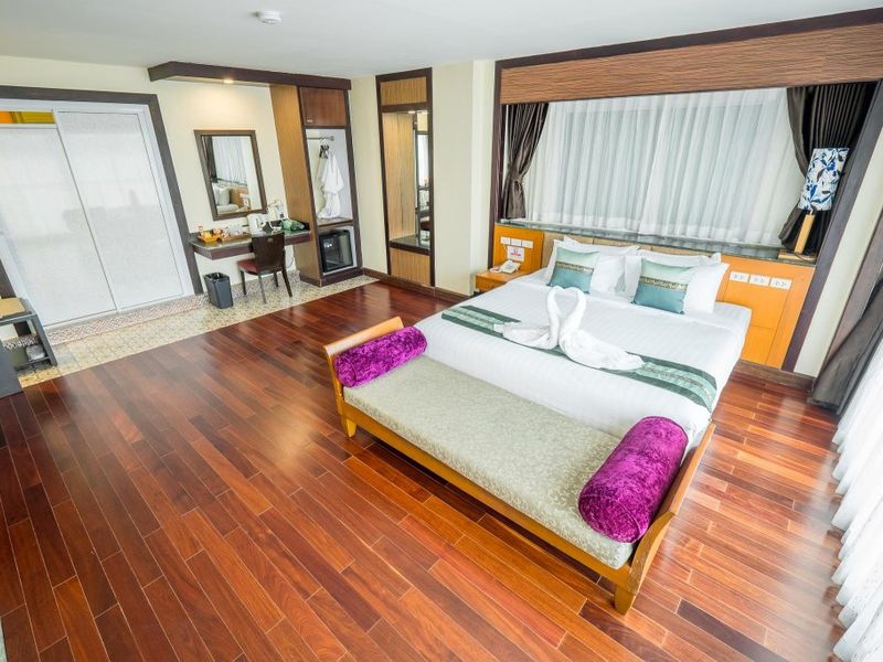 Hotel Photo 5