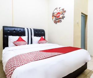 OYO 723 Penginapan Nia Mandiri Syariah Medan Indonesia