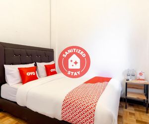 OYO 1874 Joh - Je Guest House Medan Indonesia