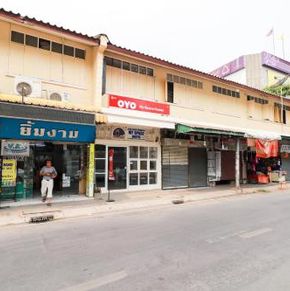 NearBy Hotel