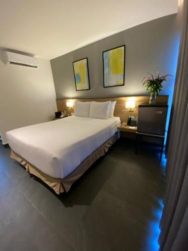 Hotel Photo 8