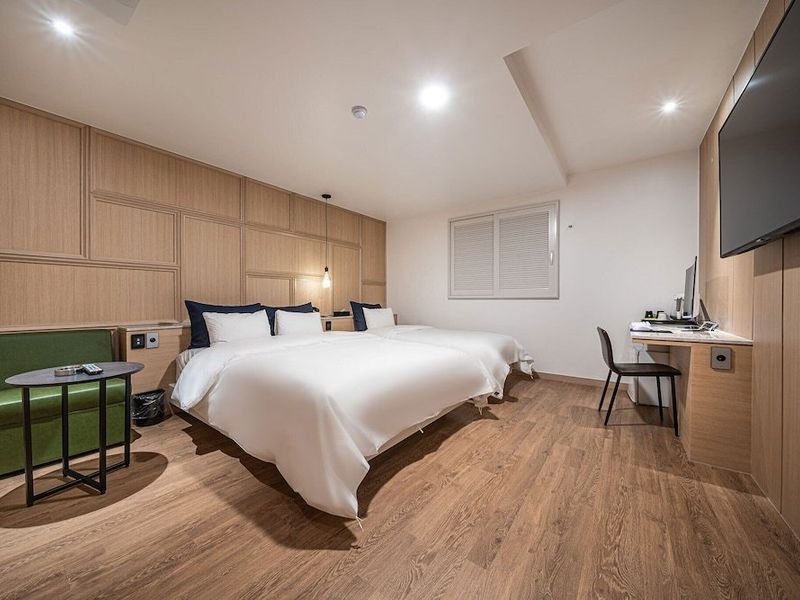Hotel Photo 9