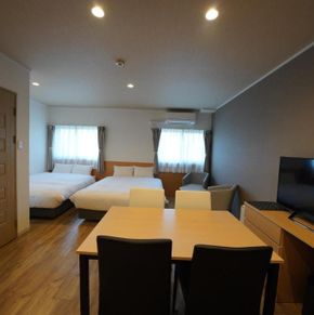 NearBy Hotel