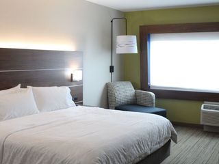 Фото отеля Holiday Inn Express & Suites - Latta, an IHG Hotel