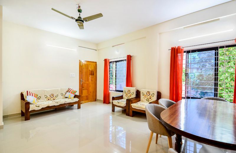OYO Home 36475 Classy Stay Near Medical College