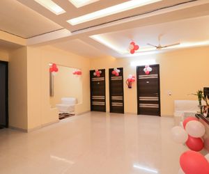 Capital O 62822 Yuvraj Residency Delhi City India