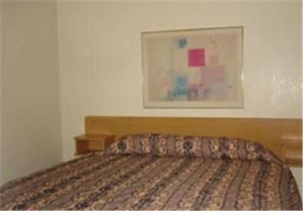 Photo of Colonade Motel Suites